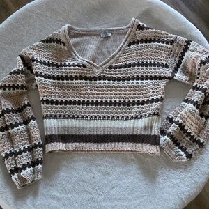Rue21 Cropped Striped V‑Neck Sweater in Beige, Brown & Cream